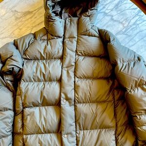 LuluLemon NEW NEVER WORN Down Jacket with hood in new tan finish